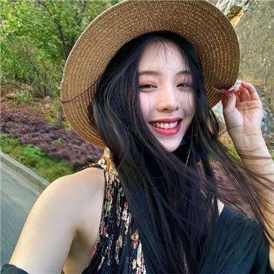 不可爱的她